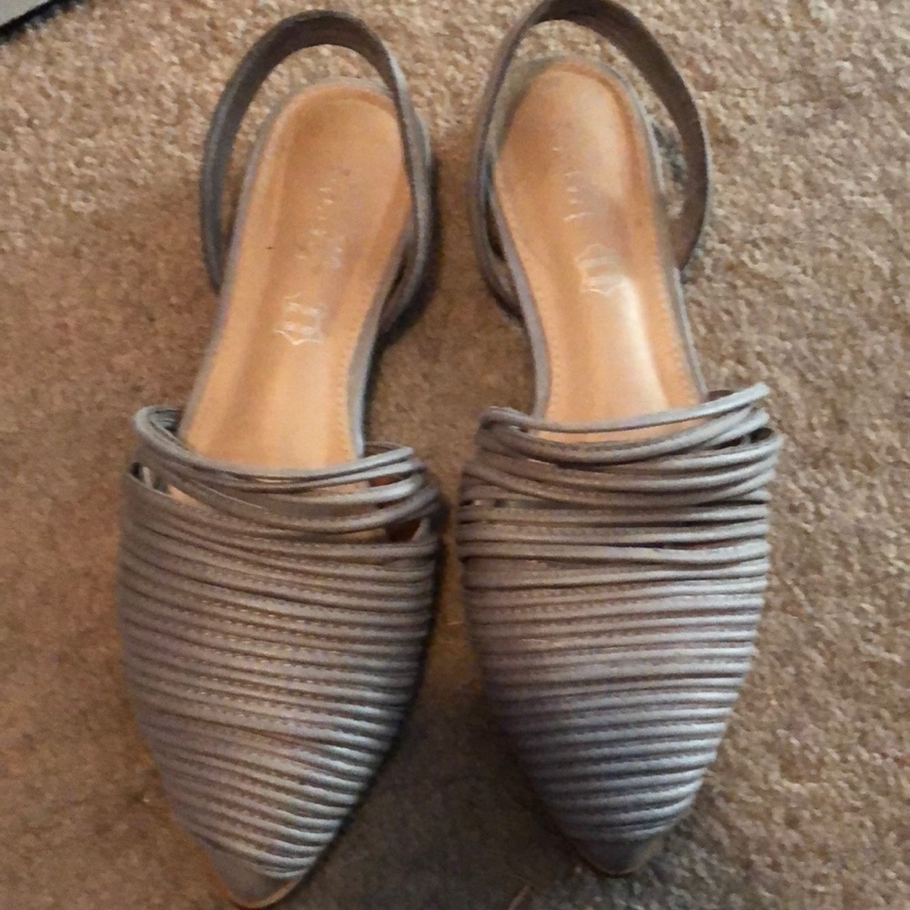 Grey slides